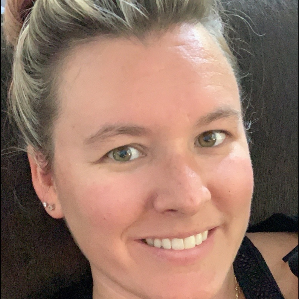 Meet your Posher, Ashley